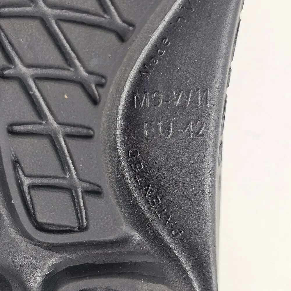 Shoes Oofos black classic flip flops Men's 9 W11 VGUC